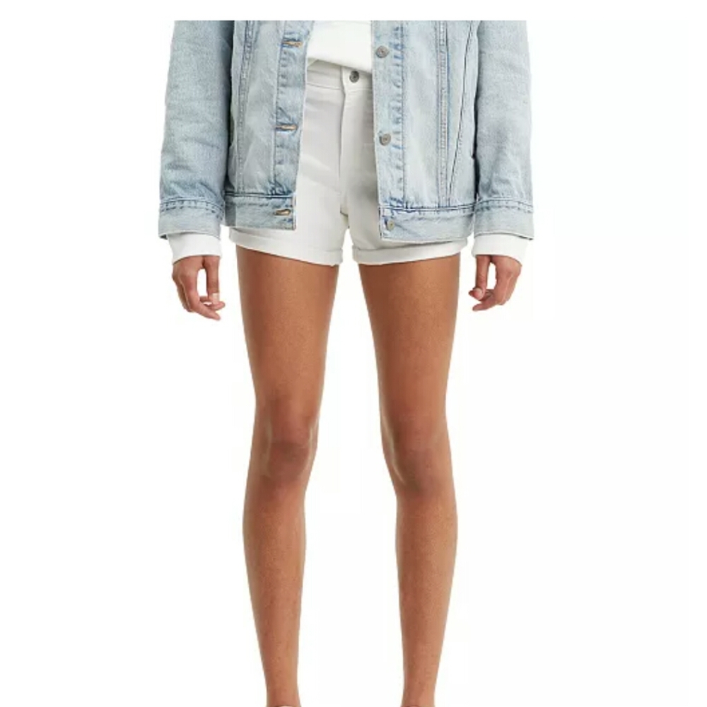 -NWT- Levi's Cuffed Mid Length Shorts 29